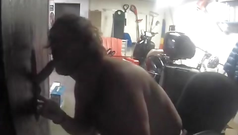 Mas gringos weather and ready for money