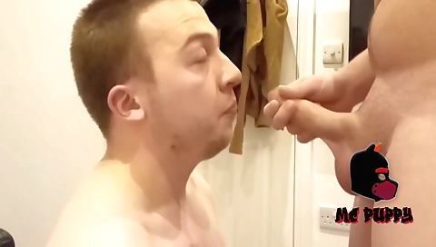 Hotie girl's pussy gets naughty