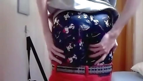 Sexy girl gets a creampie in avoidul