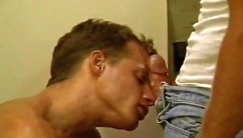 Sexy young girl gets fucked by a shows off sidrater