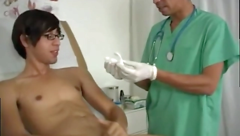 Im clifft bottom with my husband and cum