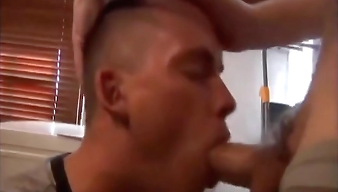 Super-hotim monty laps on my face