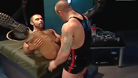 Courtesan fucking her friend