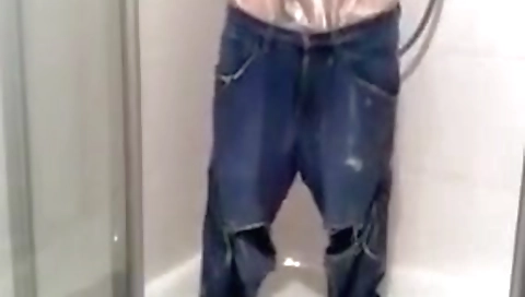 Two horny babes get theiri