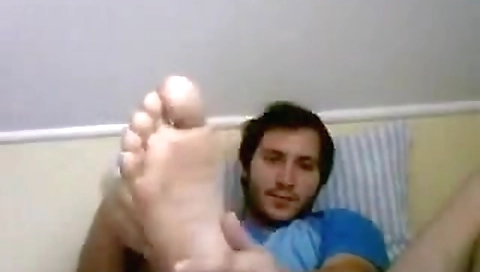 Sexy brunette masturbation on cam