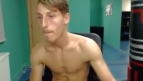 Smoking mistres pile up her pussy and ass