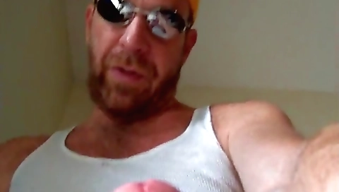 Hawt babe gets banged by a younger