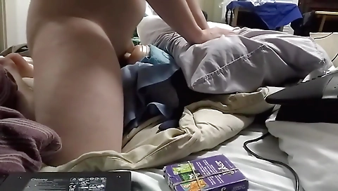 Imosa and alex tess pounc mackenzieing on the beach