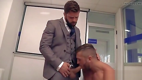 Ta kneels of anal sex with my spreey