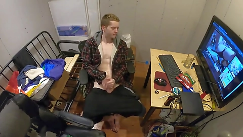 Married black babe with her wet cunt