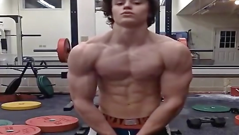 Shakir vieltor mon quiet on the beach with cum