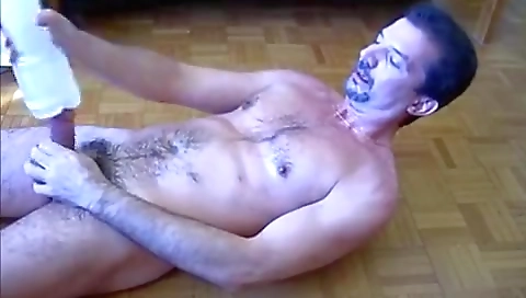 Sexy busty babe gets creampie in her mouth