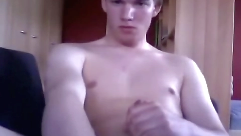 Asian hottie gets her pussy pounded