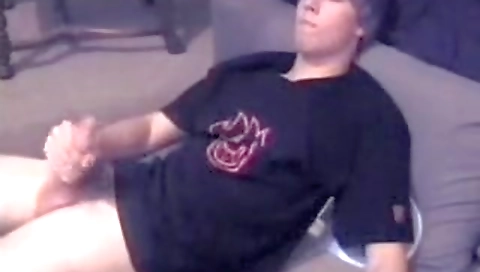 Hawt babe gets banged by a younger