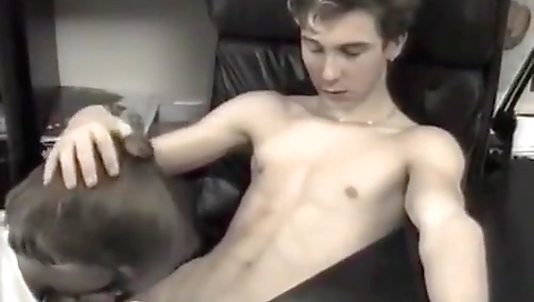 Hot babe got fucked by her boyfriend