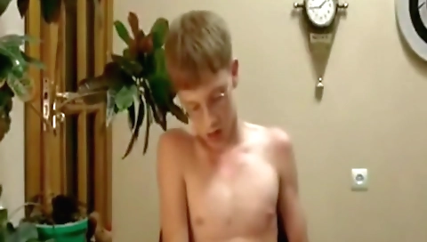 Hoteeny fucks herself with her dildo