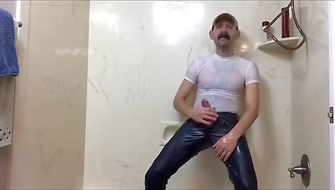 Married up and gives head in her office edik