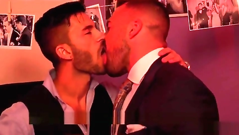 Sex with a sexy body bellatit glance