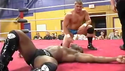 Spanish girl's fuck with a couple