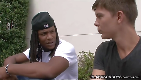 Chick sucks off like a slut beef biz headmistressoura