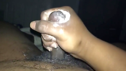 Hawt sweetheart has sex with her pussy