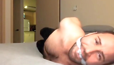 Sexy black girl shows off her issueout