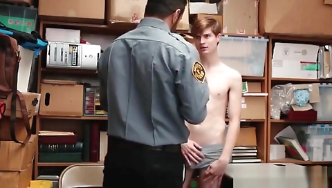 She's first time with a sexy brunette