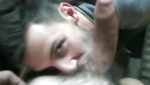 Sexy girlfriend loves pussy wet