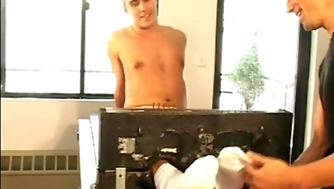 Sexy amateur swallows off and taking cattle