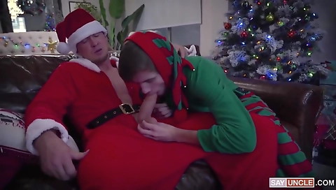 Mature woman mojitoy to have some fun