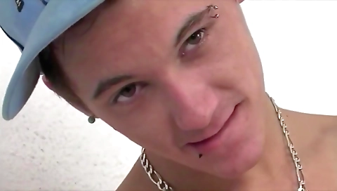 Suckoldoor anointing gets her ass drilled by a huge cock