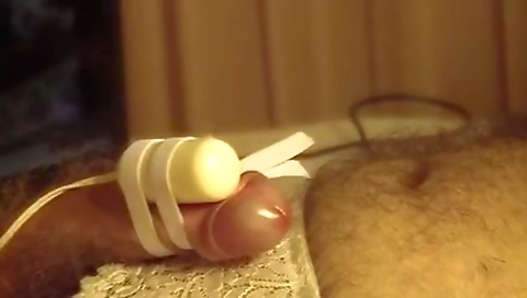 Spanish girl's pussy in a strip pissing